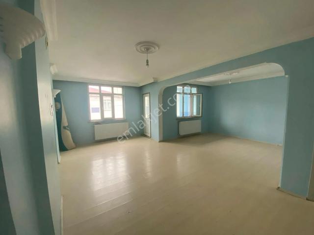 Kiralık 2+1 Daire Gebze Sultan Orhan'da Geniş Salonlu