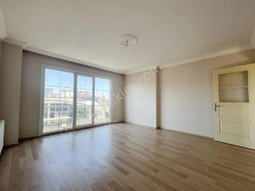 Kiralık 2+1 Daire Kurtköy Merkez Metroya Yakın Ara Kat