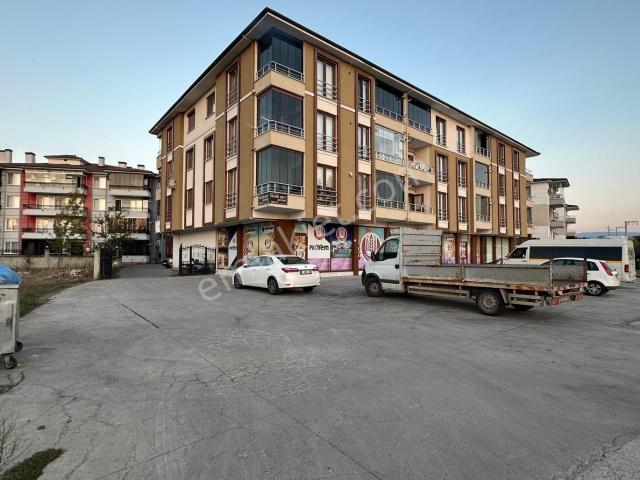 Kiralık 2+1 Ebeveyn Banyolu