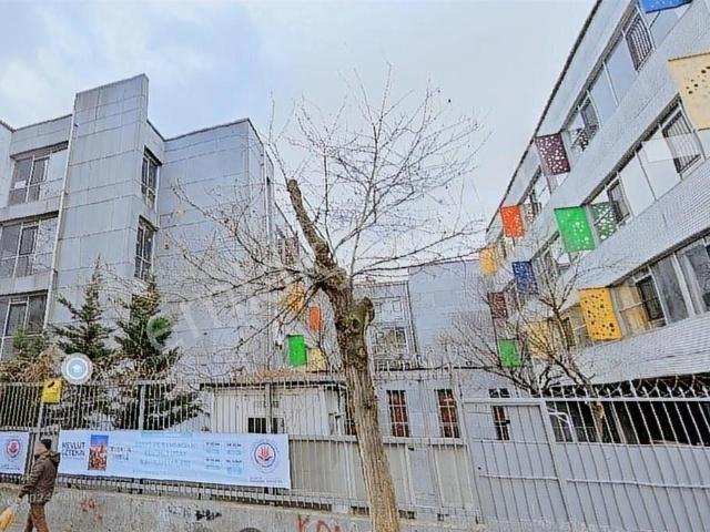 Kiralık 2+1 Gültepede Okula Yakıngüney Cephe Büyük Teraslı Daire