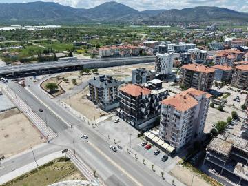 Kiralık 2+1 Geniş Daire /yeni Otogar Karşısı/kapalı Cam Balkonlu