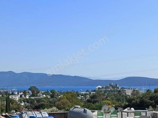 Kiralık 2+1 Kale Ve Deniz Manzaralı Daire