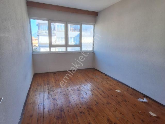 Kiralık 3+1 Alanya Merkez Geniş Daire Şekerhane Mahallesi