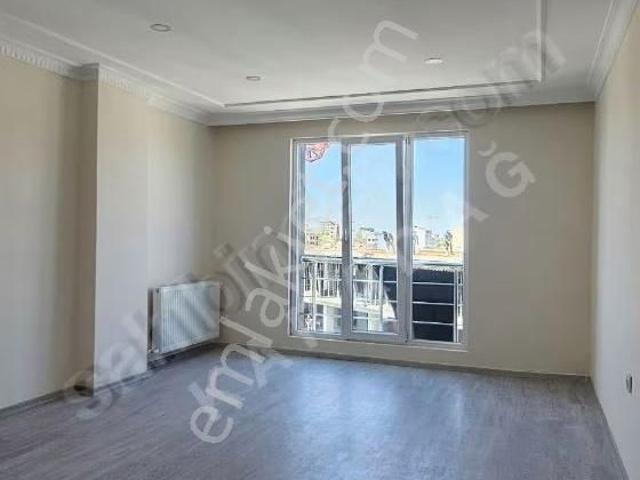 Kiralık 3+1 Arakat 3 Yıllık