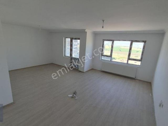 Kiralık 3+1 Daire | Osb'ye 2 Km | Güney Cephe | Site İçerisinde
