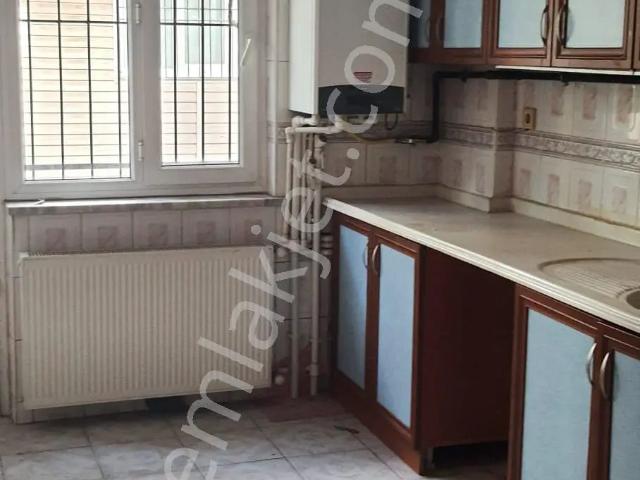Kiralık 3+1 Daire Depozito Yoktur Tekden Ve Denipol Hastanesine Yakın