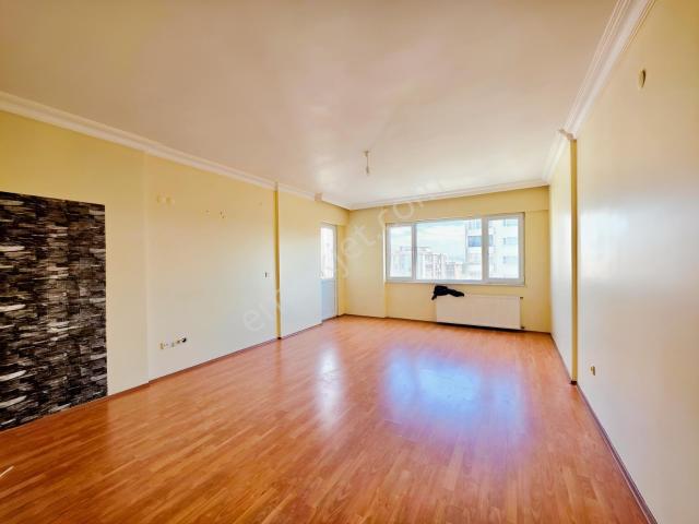 Kiralık 3+1 Daire, Kurtköy Yenişehir, Çevik Sitesinde