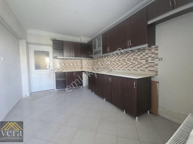 Kiralık 3+1 Geniş Ara Kat Ön Cephe Geniş Balkonlu