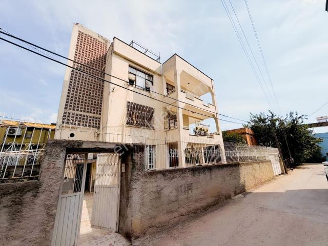 Kiralık 3+1 Geniş Oturumlu Ev