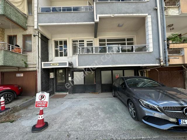 Merkezde Kiralık 3+1 Geniş Ve Tamamen Yenilenmiş Daire
