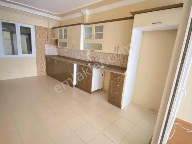 Kiralık 3+1 Hastanede Ve Anayol Üzeri
