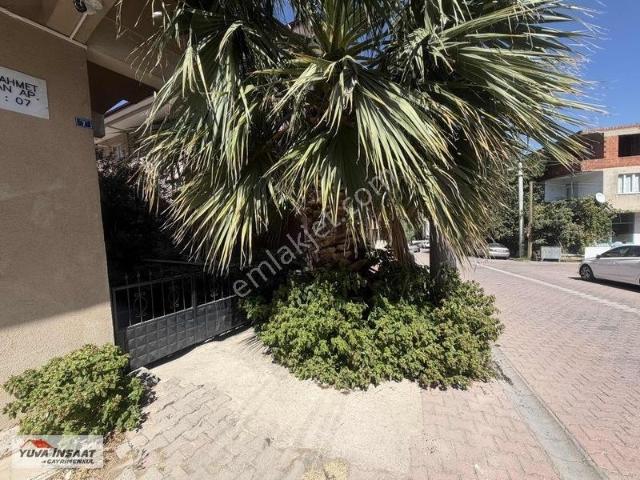 Kiralık 3+1 İstasyon Caddesi Yanı