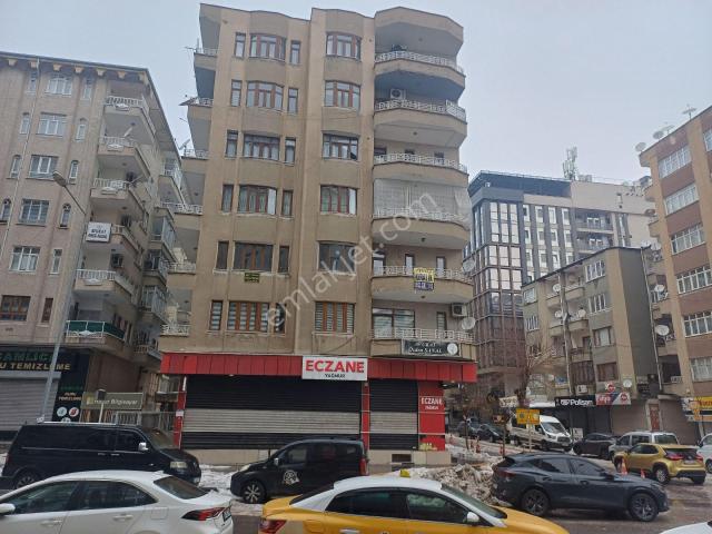 Kiralık 3+1 İşyerine Uygun Adliye Karşısı Yenişehir Lise Cad Diyarbakır