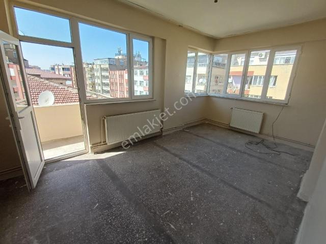 Kiralık 3+1 Rızvanağa Cad Canik Apt Diyarbakır