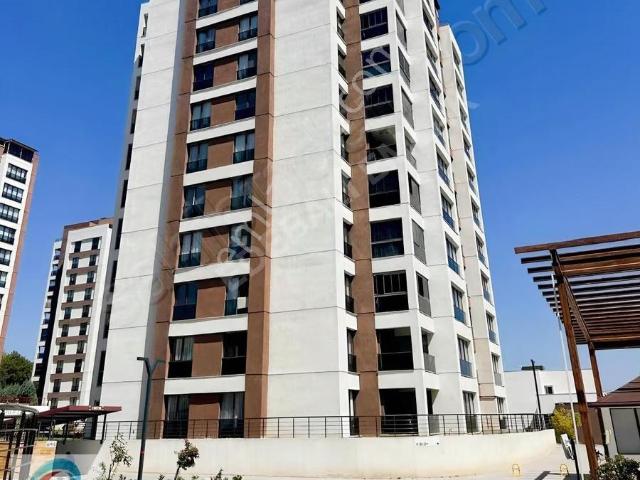 Kiralık 3+1, 168 M2 Cemre Evleri Arakat Güney Cephe