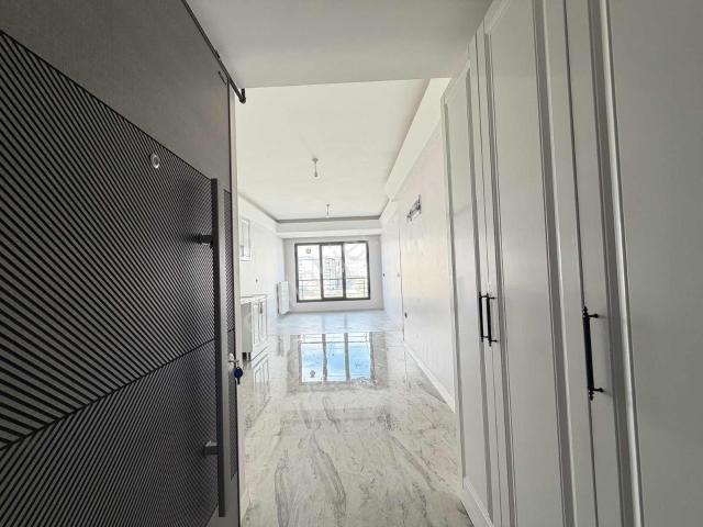 Kiralık 4+0 Daire Şehir Hastanesi Karşısı!