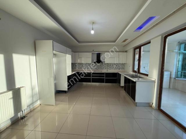 Kiralık 4+1 Daire