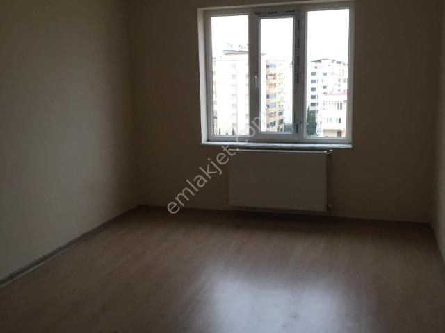 Kiralık 4+1 Daire 8.kat 230 Mt.30.000tl.çocuk Hast.yanı