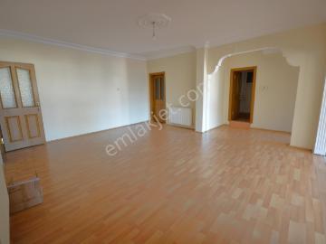 Kiralık 4+1 Sultanbeyli Merkezde! 1302 Cadde Üzerinde Daire