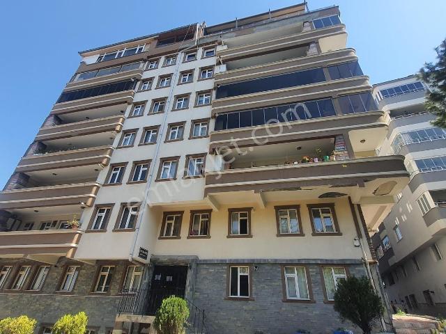 Kiralık 4+1 220 M² Ev! Açık Otopark Ve Merkezi Lokasyon!