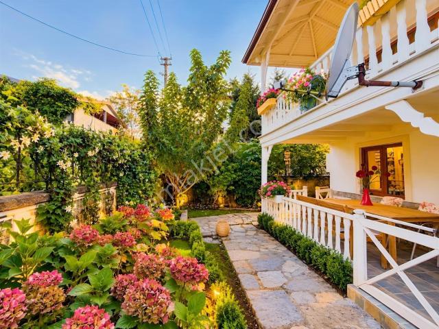 Kiralık 5+1 Müstakil Ev Kısa Süreli Kiralamaya Uygun