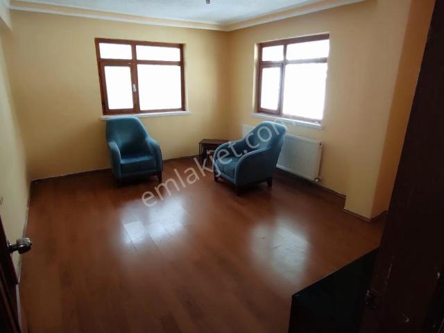 Kiralık*osmangazi Mah*düz Giriş*kat Konumunda*2+1*daire