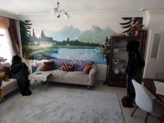 Kiralık*pınarbaşı Mah*hastaneler*okullar Yanın Da*üst Kat*3+1*daire