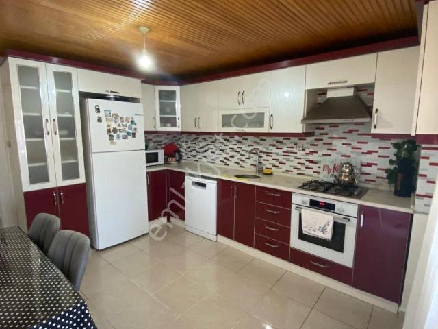 Kiralik Daire Cebecide Balkonlu 145 M2 3+1