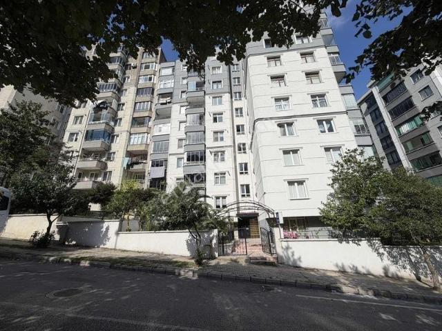 Kiralik İlkadım Kalkancı'da Site İçerisinde 3+1 Daire