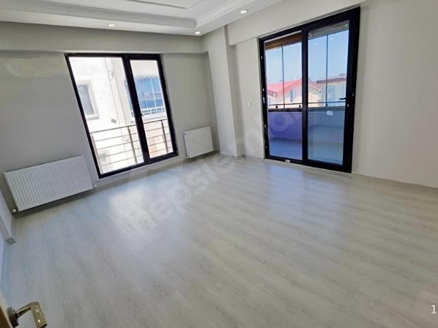 kiralik 2+1 80metre deniz mamzarali sifir lux daire