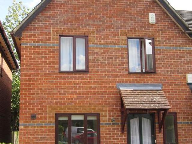Kirby Place, Cowley, HMO Ready 4 Sharers OX4, 4 bed semi detached house to rent, £2,600 pcm | PrimeLocation