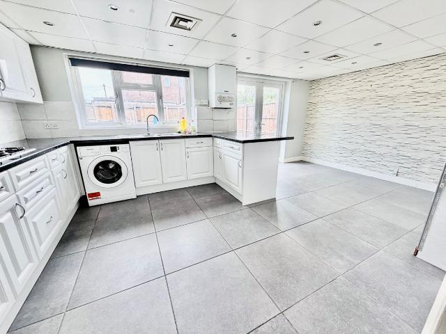 Kirby Road, Dartford DA2, 3 bed end terrace house to rent, £2,200 pcm | PrimeLocation