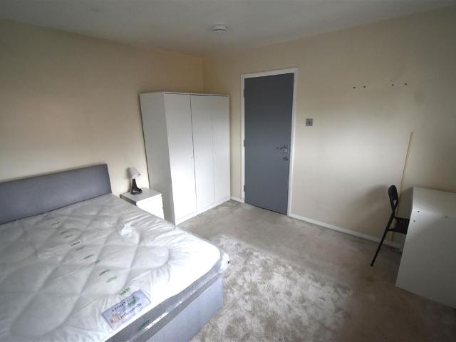 Kirby Road, Room 2, Dartford DA2, 1 bed property to rent, £700 pcm | PrimeLocation