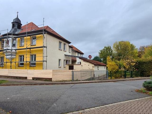 Kirchengebäude, Herrenhaus, Villa auf Mietbasis oder Bar zum Verk