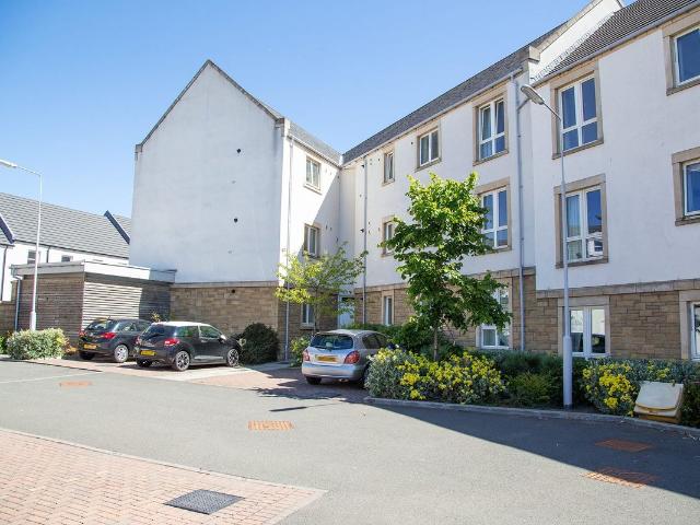 Kirkcaldy, Fife KY1, 2 bed flat to rent, £750 pcm | PrimeLocation