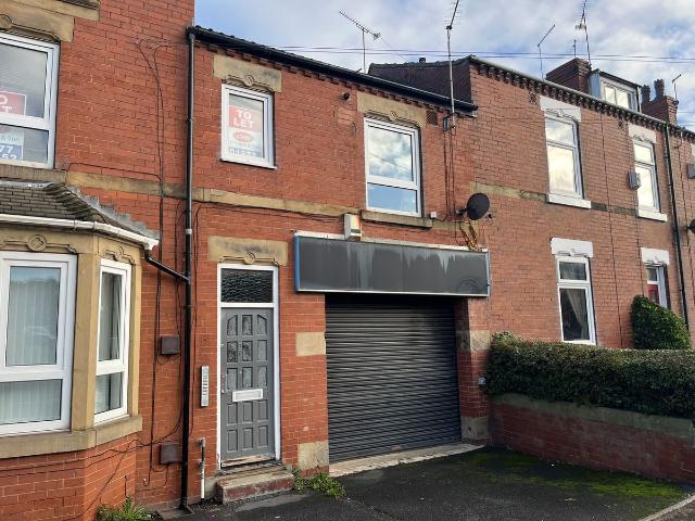 Kirkby Road, Pontefract WF9, 1 bed flat to rent, £495 pcm | PrimeLocation