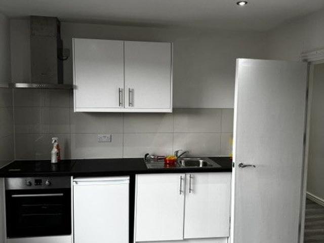 Kirkgate, Wakefield, West Yorkshire WF1, 1 bed flat to rent, £995 pcm | PrimeLocation