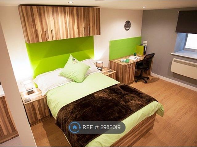 Kirkgate, Huddersfield HD1, Studio to rent, £650 pcm | PrimeLocation