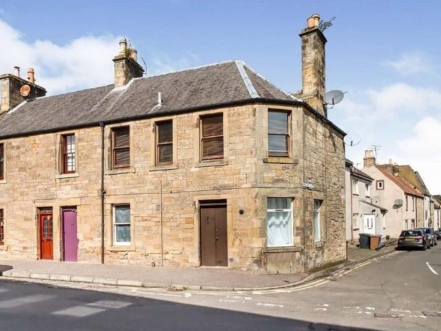 Kirkgate KY15 1 bed flat to rent £675 pcm £156 pw