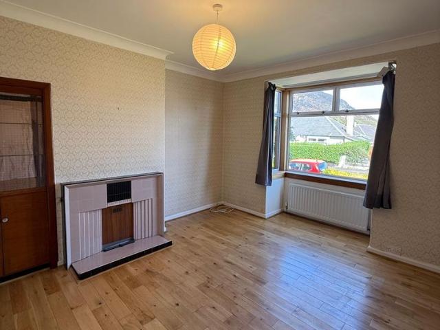 Kirkhill Gardens, Edinburgh, EH16 5DF