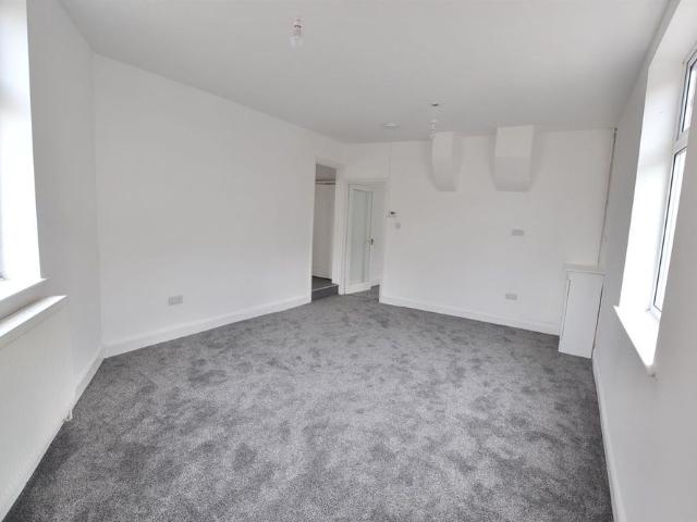 Kirkhill, Shepshed, Le12
