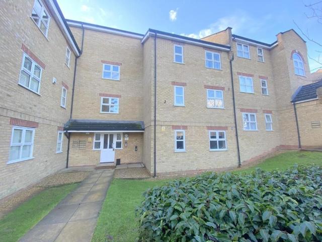 Kirkland Drive, Enfield EN2, 2 bed flat to rent, £1,500 pcm | PrimeLocation