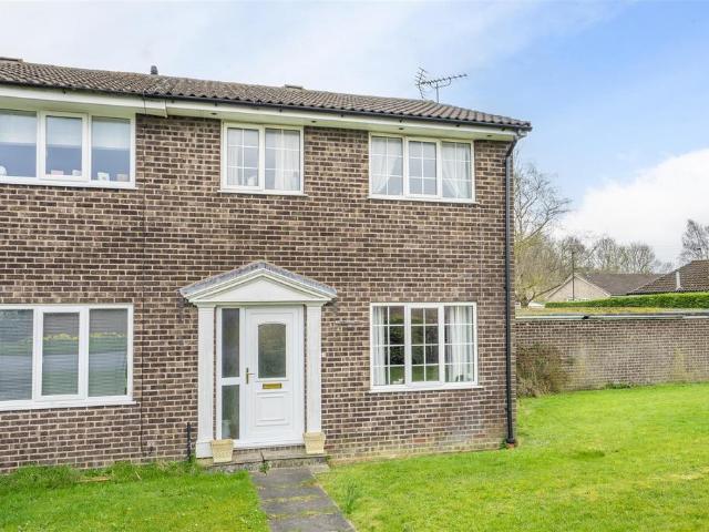 Kirklands, Strensall, York, YO32 5WX 3 bed end of terrace house to rent £1,400 pcm £323 pw