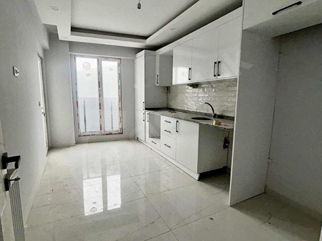 KIRKLARELİ MRK DETAYLI VİDEO İSKANLI K.OTOPARK E.BANYO SIFIR 3+1