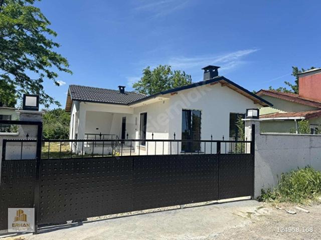 KIRKLARELİ VİZE GAZİ MAHALLESİ SATILIK 2+0 VİLLA
