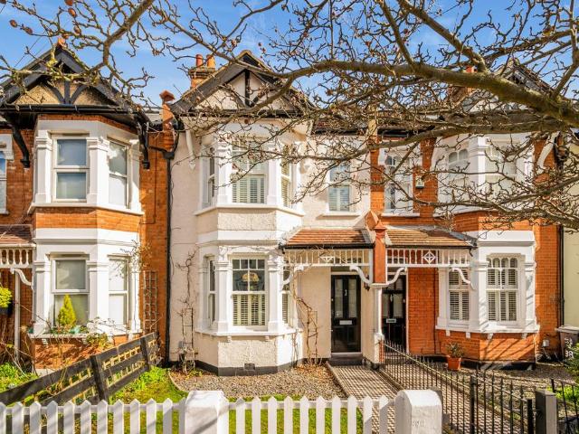 Kirkley Road, London SW19 5 bed terraced house to rent £4,100 pcm £946 pw