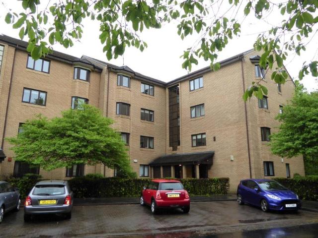 Kirklee Place, Glasgow, G12 0TT, United Kingdom | 3 bed apartment for rent #129199273 | Rentberry