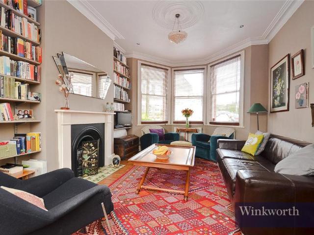 Kirkstall Avenue, London, N17 3 bed terraced house to rent £2,800 pcm £646 pw