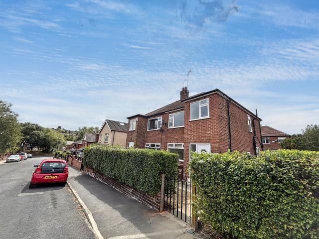 Kirkstall Mount, Leeds, West Yorkshire LS5, 3 bed property to rent, £1,100 pcm | PrimeLocation