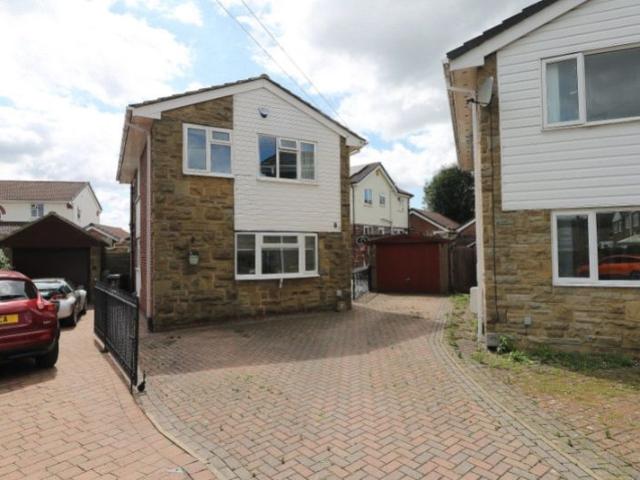 Kirkstone Drive, Gomersal, Cleckheaton, West Yorkshire BD19, 3 bed detached house to rent, £1,350 pcm | PrimeLocation